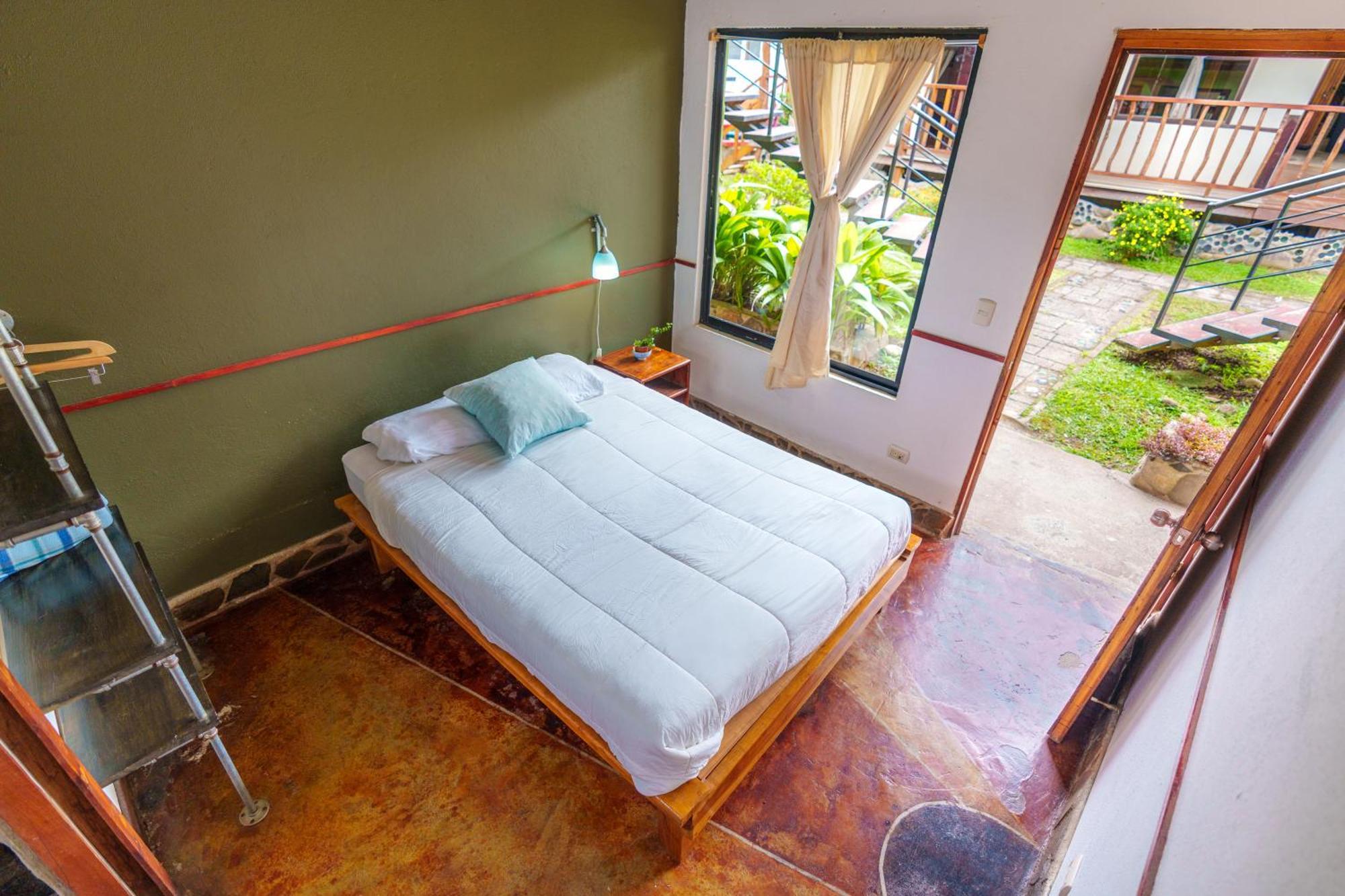 Pension Santa Elena Monteverde Exterior photo